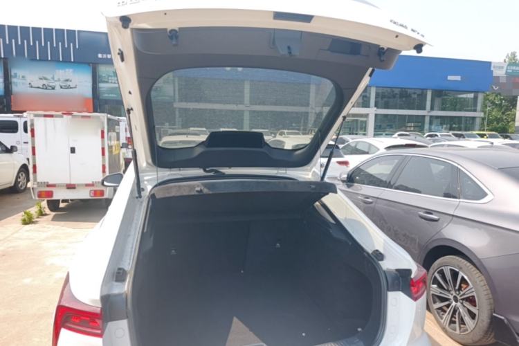 Used Bestune B70 2022 Third Generation 1.5T Automatic Enjoyment Version Trunk