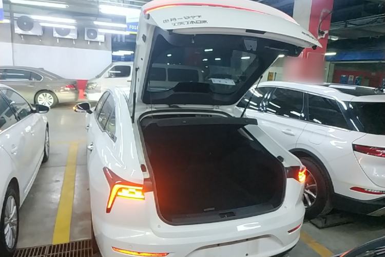Used Bestune B70 2022 Third Generation 1.5T Automatic Enjoyment Version Trunk