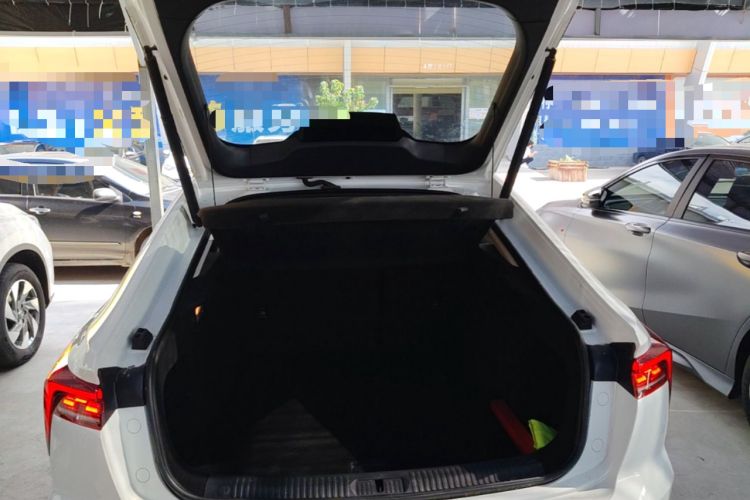 Used Bestune B70 2022 Third Generation 2.0T Automatic Premium Edition Trunk
