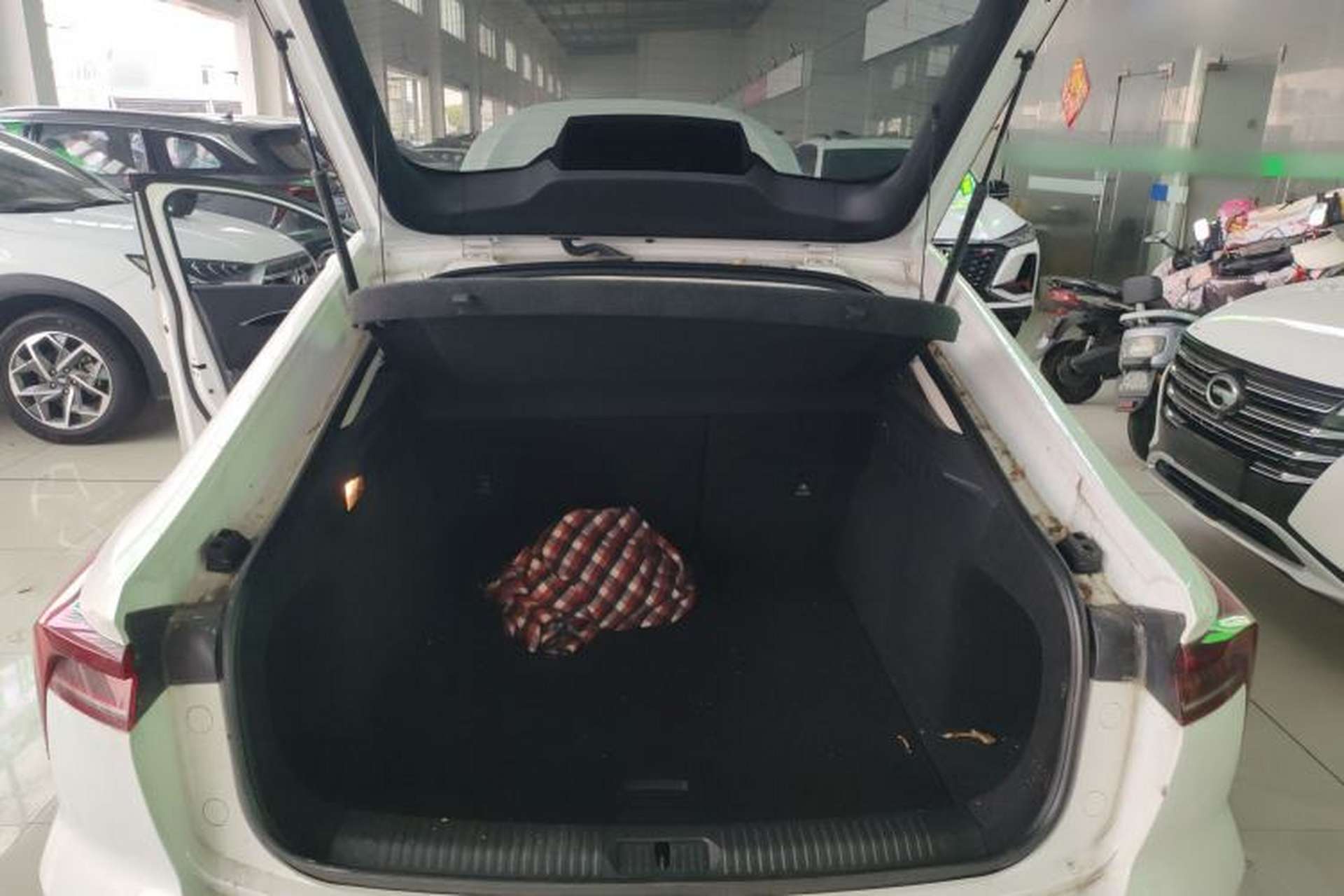 Used Bestune B70 2022 Third Generation 1.5T Automatic Enjoyment Version Trunk