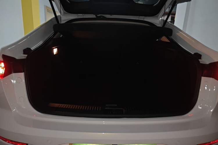 Used Bestune B70 2022 Third Generation 1.5T Automatic Enjoyment Version Trunk