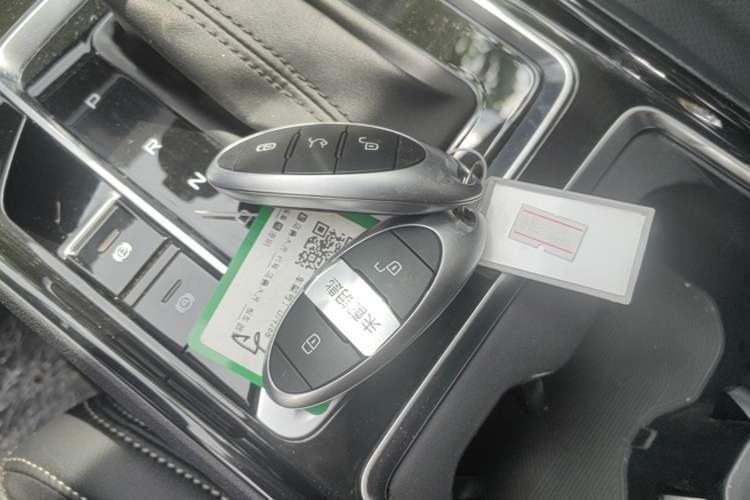 Used Bestune B70 2022 Third Generation 1.5T Automatic Enjoyment Version Vehicle Key