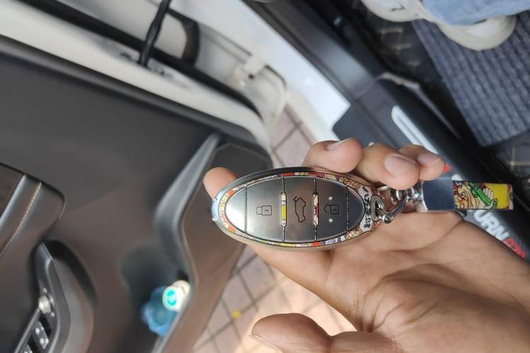 Used Bestune B70 2022 Third Generation 2.0T Automatic Premium Edition Vehicle Key