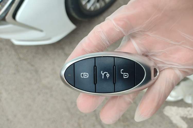 Used Bestune B70 2022 Third Generation 1.5T Automatic Premium Edition Vehicle Key