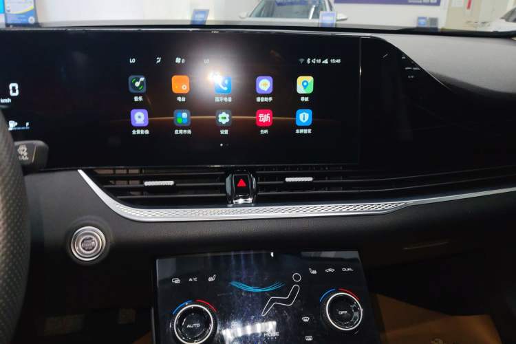 Used Bestune B70 2023 Third Generation 1.5T Automatic Enjoyment Version Audio And AC Panel