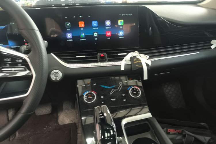 Used Bestune B70 2023 Third Generation 1.5T Automatic Enjoyment Version Audio And AC Panel