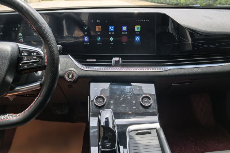 Used Bestune B70 2023 Third Generation 1.5T Automatic Enjoyment Version Audio And AC Panel