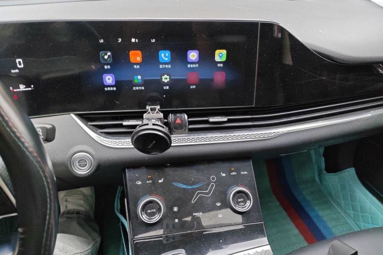 Used Bestune B70 2023 Third Generation 1.5T Automatic Enjoyment Version Audio And AC Panel