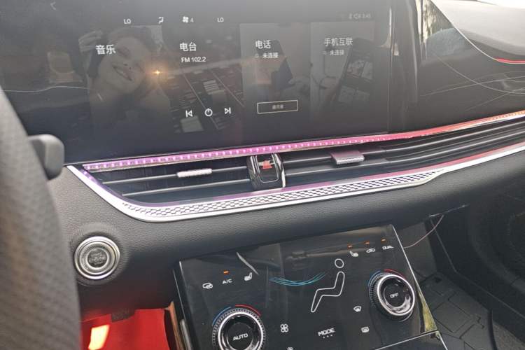 Used Bestune B70 2023 Third Generation 1.5T Automatic Enjoyment Version 70th Anniversary Edition Audio And AC Panel