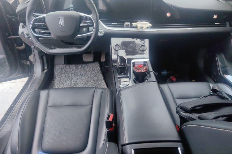 Used Bestune B70 2023 Third Generation 1.5T Automatic Enjoyment Version Center Console