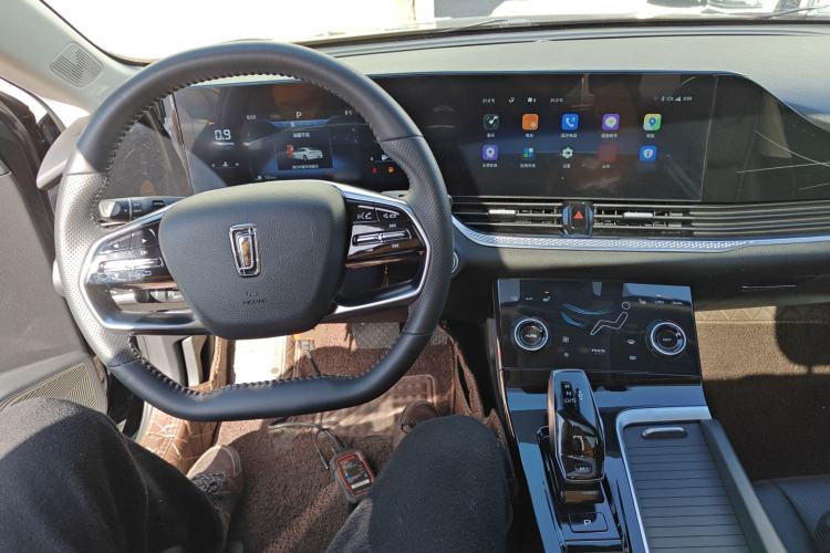 Used Bestune B70 2023 Third Generation 1.5T Automatic Enjoyment Version Center Console