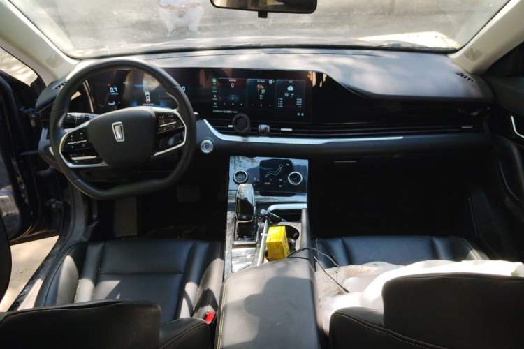 Used Bestune B70 2023 Third Generation 1.5T Automatic Enjoyment Version Center Console