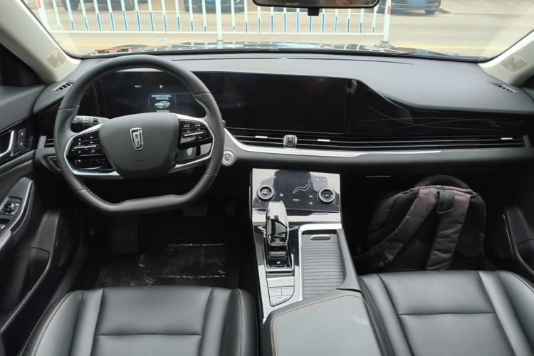Used Bestune B70 2023 Third Generation 1.5T Automatic Enjoyment Version Center Console
