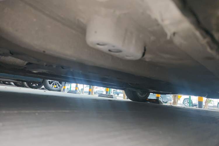 Used Bestune B70 2023 Third Generation 1.5T Automatic Enjoyment Version Chassis Front Left