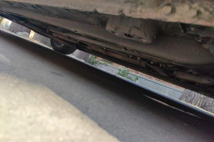 Used Bestune B70 2023 Third Generation 1.5T Automatic Enjoyment Version Chassis Front Right