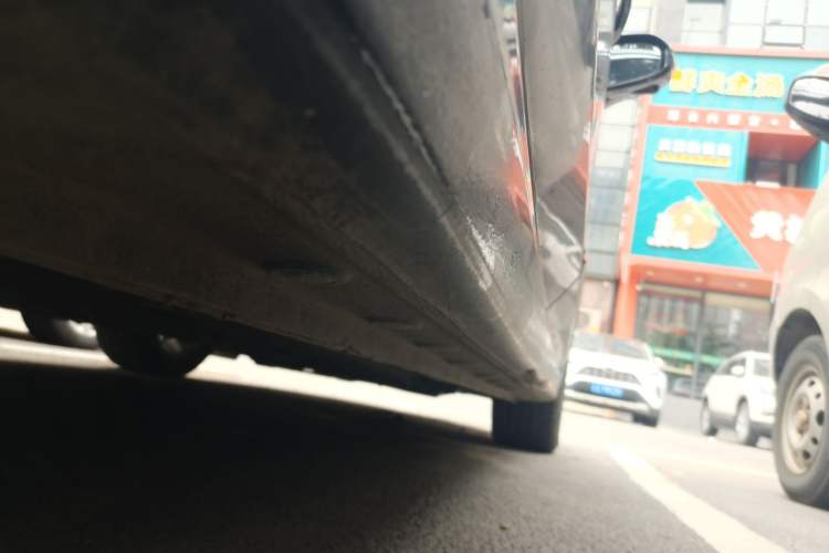 Used Bestune B70 2023 Third Generation 1.5T Automatic Enjoyment Version Chassis Rear Right
