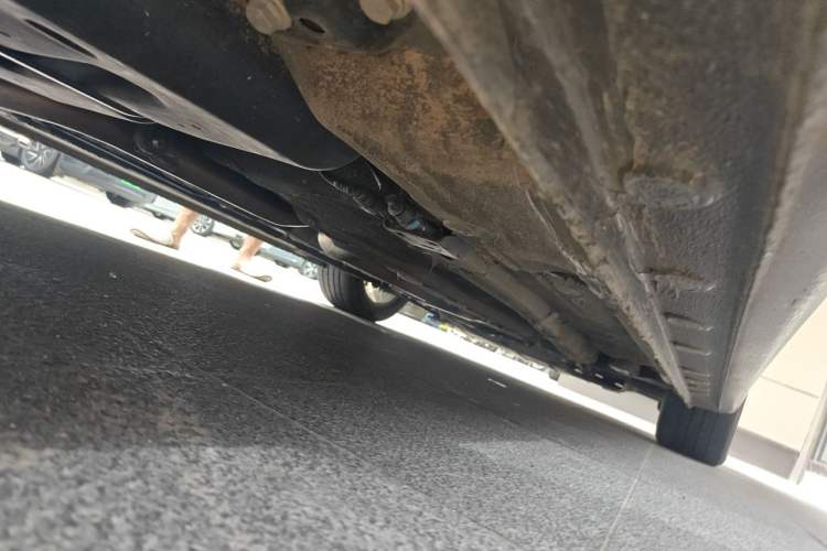 Used Bestune B70 2023 Third Generation 1.5T Automatic Enjoyment Version Chassis Rear Right