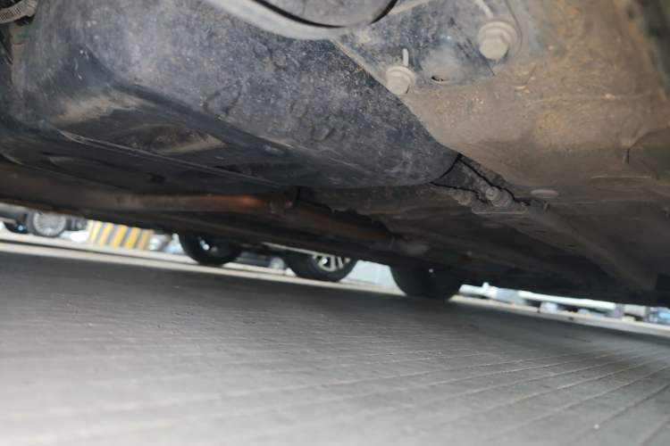 Used Bestune B70 2023 Third Generation 1.5T Automatic Enjoyment Version Chassis Rear Right