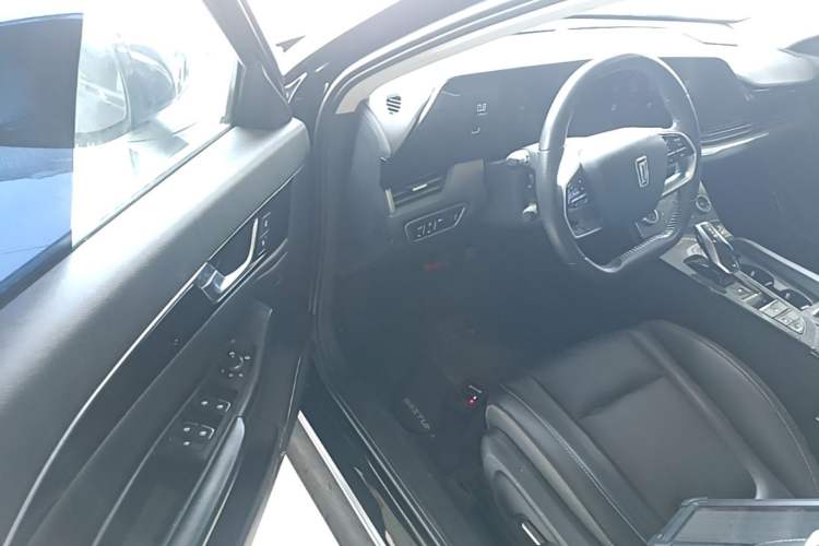 Used Bestune B70 2023 Third Generation 1.5T Automatic Enjoyment Version Driver Seat