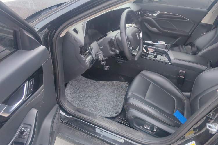 Used Bestune B70 2023 Third Generation 1.5T Automatic Enjoyment Version Driver Seat