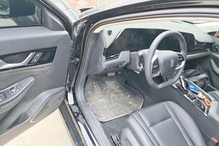 Used Bestune B70 2023 Third Generation 1.5T Automatic Enjoyment Version Driver Seat