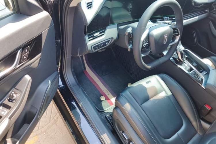 Used Bestune B70 2023 Third Generation 1.5T Automatic Enjoyment Version Driver Seat