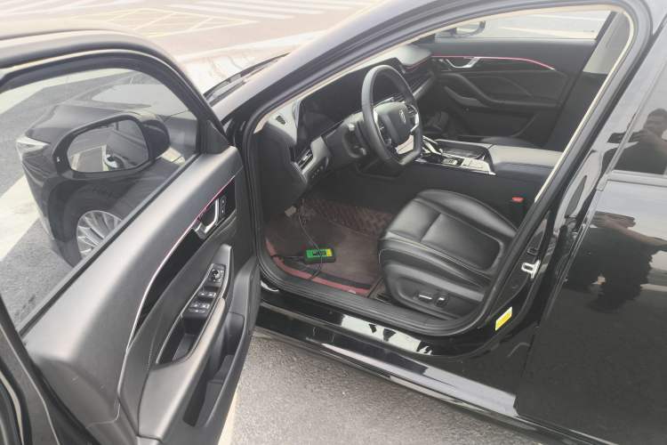 Used Bestune B70 2023 Third Generation 1.5T Automatic Enjoyment Version 70th Anniversary Edition Driver Seat
