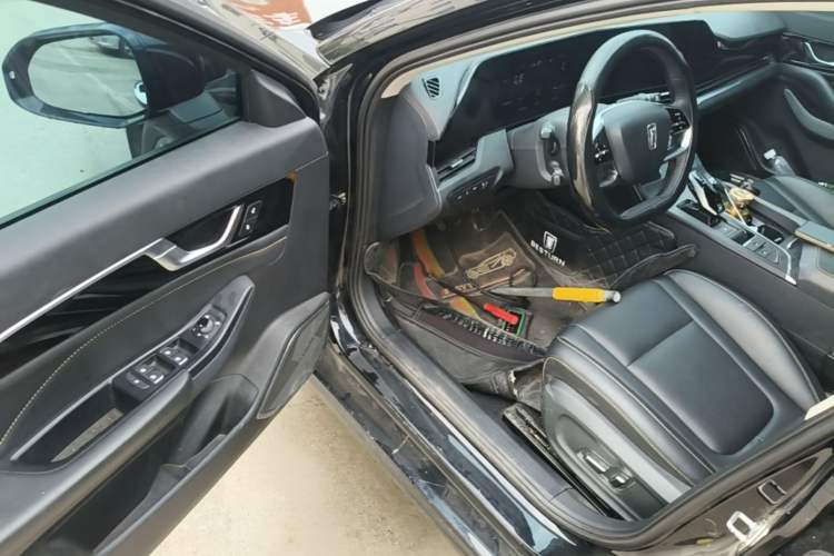 Used Bestune B70 2023 Third Generation 1.5T Automatic Enjoyment Version 70th Anniversary Edition Driver Seat