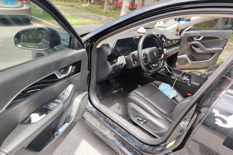 Used Bestune B70 2023 Third Generation 1.5T Automatic Enjoyment Version 70th Anniversary Edition Driver Seat