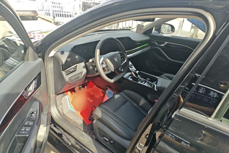 Used Bestune B70 2023 Third Generation 1.5T Automatic Enjoyment Version 70th Anniversary Edition Driver Seat