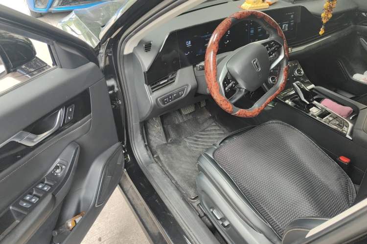 Used Bestune B70 2023 Third Generation 1.5T Automatic Enjoyment Version Driver Seat