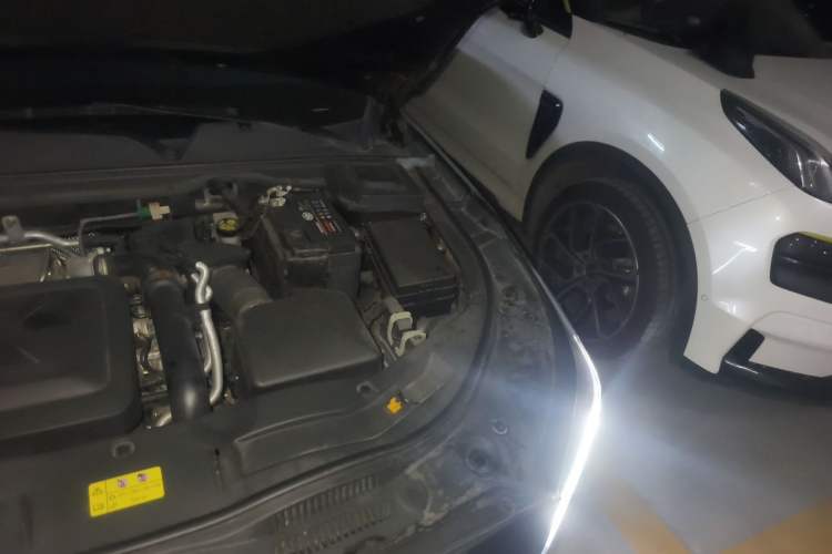 Used Bestune B70 2023 3rd Generation 1.5T Automatic Enjoyment Version 70th Anniversary Edition Engine Bay Left
