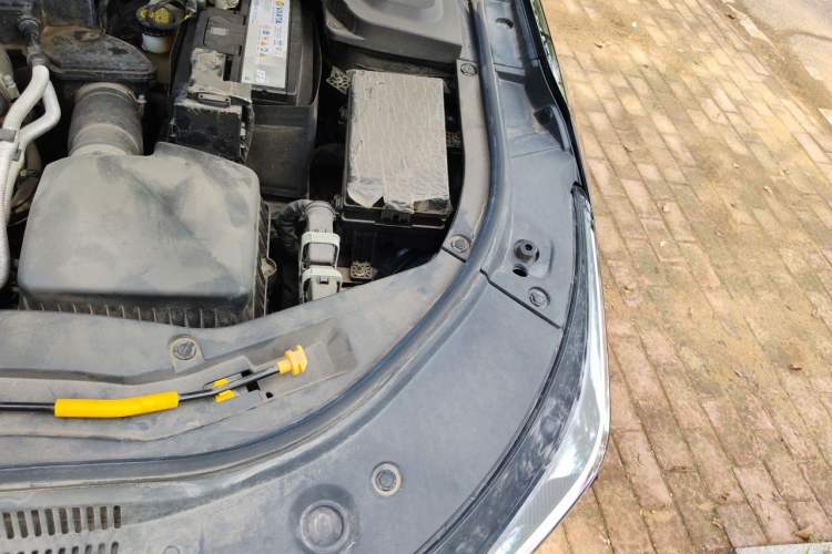 Used Bestune B70 2023 Third Generation 1.5T Automatic Enjoyment Version Engine Bay Left
