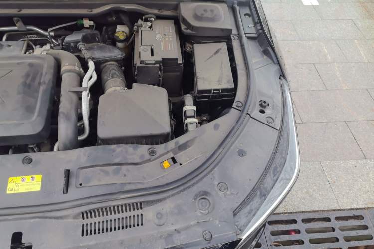 Used Bestune B70 2023 3rd Generation 1.5T Automatic Enjoyment Version 70th Anniversary Edition Engine Bay Left