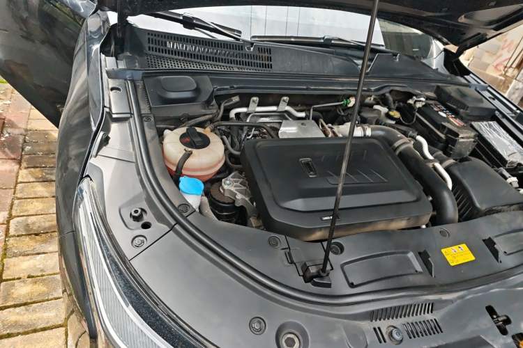 Used Bestune B70 2023 Third Generation 1.5T Automatic Enjoyment Version Engine Bay Right