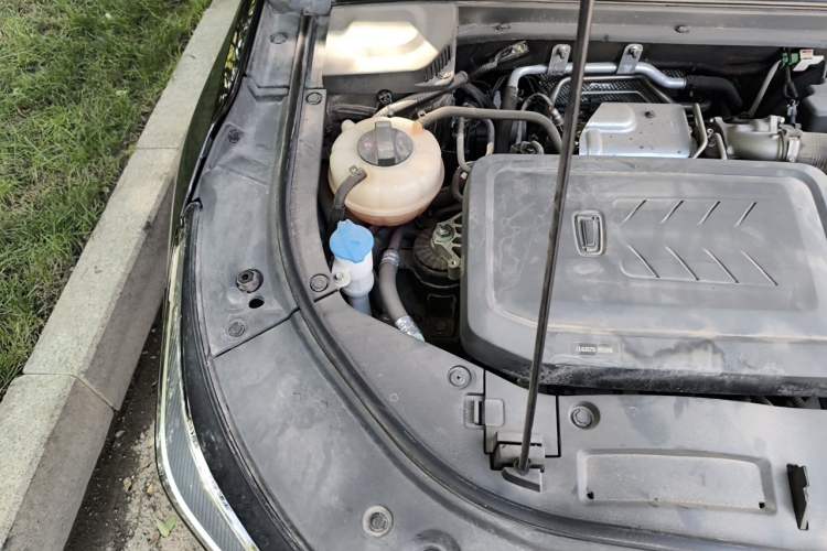 Used Bestune B70 2023 Third Generation 1.5T Automatic Enjoyment Version Engine Bay Right
