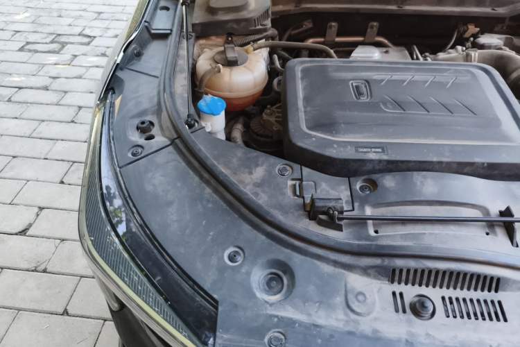 Used Bestune B70 2023 Third Generation 1.5T Automatic Enjoyment Version Engine Bay Right