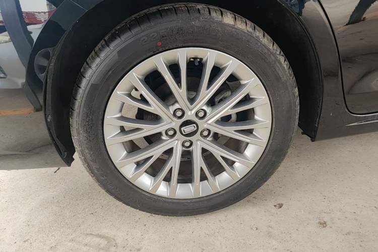 Used Bestune B70 2023 Third Generation 1.5T Automatic Enjoyment Version Exterior 5