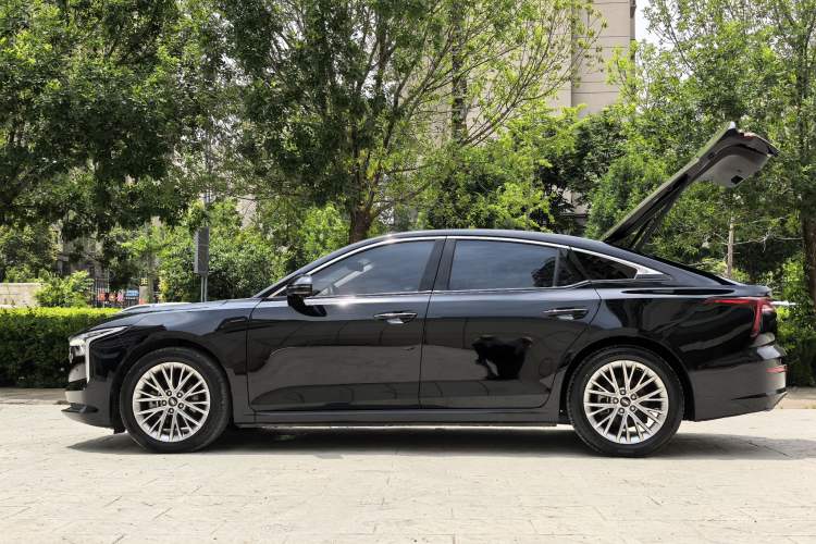 Used Bestune B70 2023 Third Generation 1.5T Automatic Enjoyment Version Exterior 5