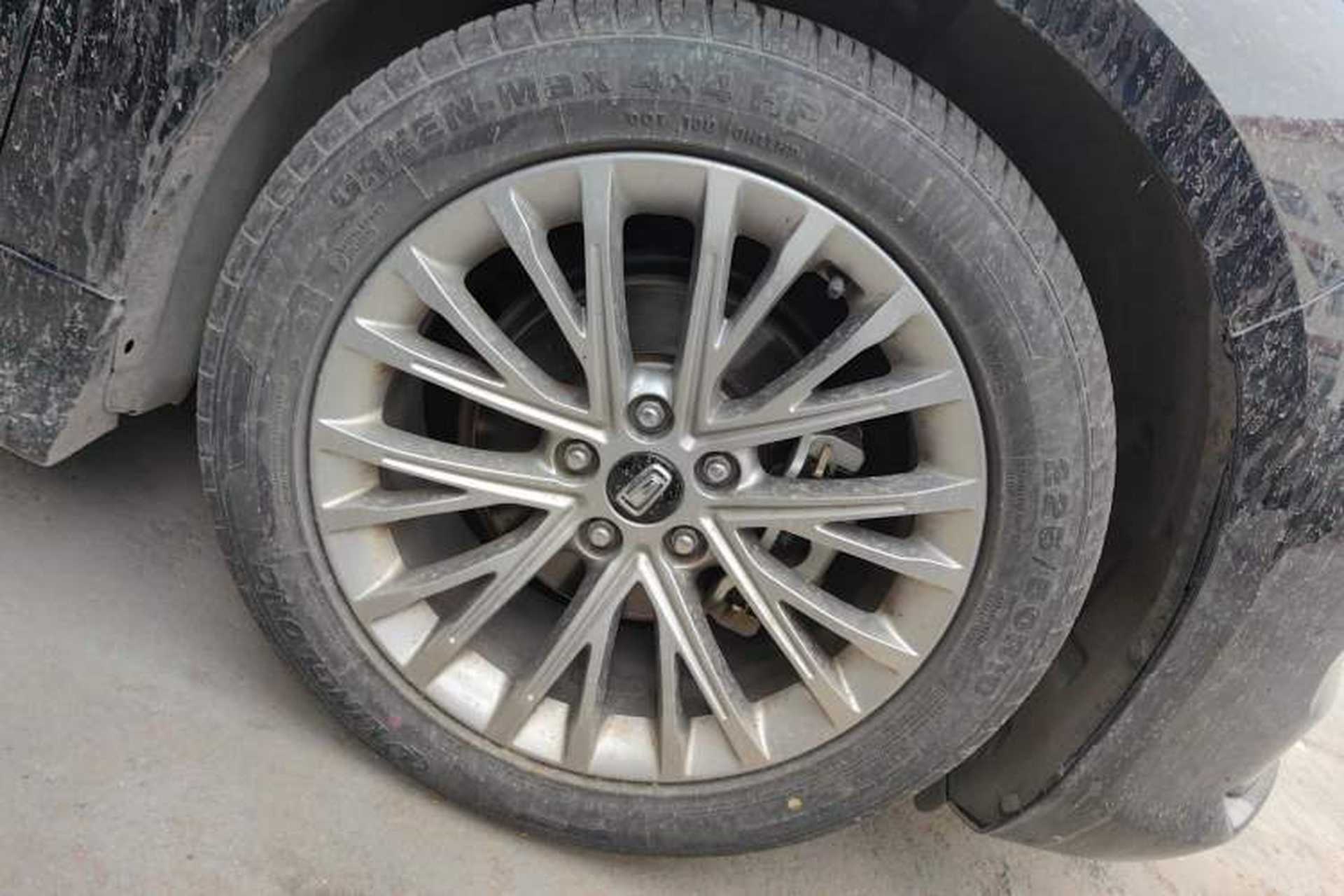 Used Bestune B70 2023 Third Generation 1.5T Automatic Enjoyment Version 70th Anniversary Edition Exterior 7