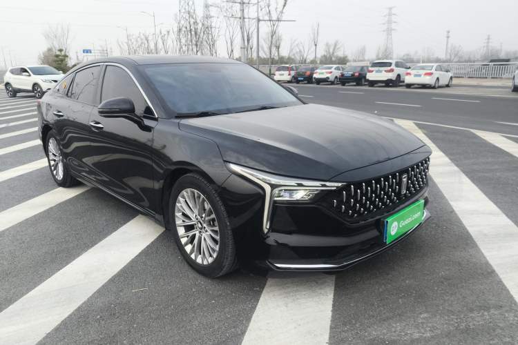 Used Bestune B70 2023 Third Generation 1.5T Automatic Enjoyment Version 70th Anniversary Edition Front Right 45 Deg