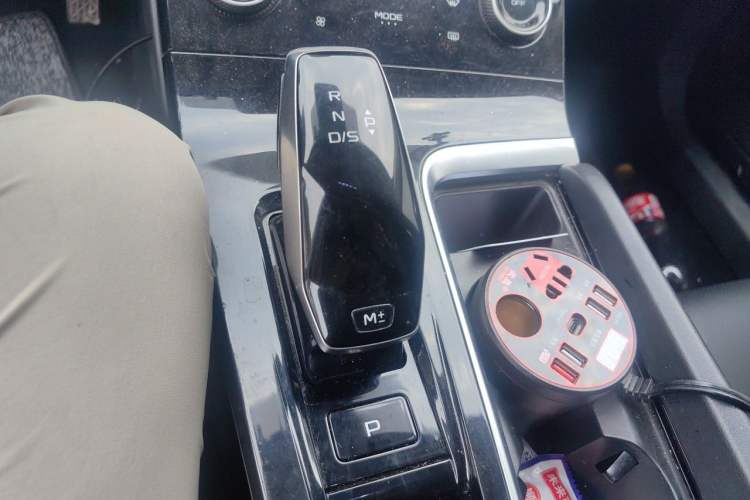 Used Bestune B70 2023 Third Generation 1.5T Automatic Enjoyment Version Gear Lever