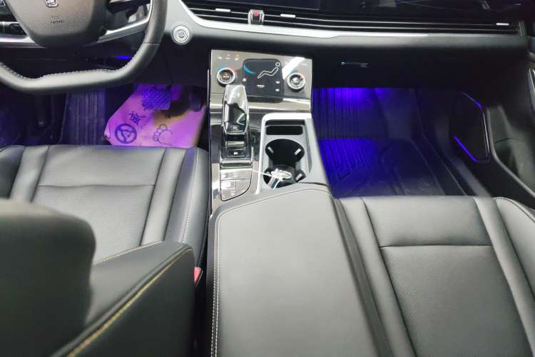 Used Bestune B70 2023 Third Generation 1.5T Automatic Enjoyment Version Gear Lever