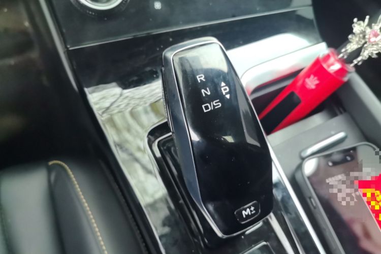 Used Bestune B70 2023 3rd Generation 1.5T Automatic Enjoyment Version 70th Anniversary Edition Gear Lever