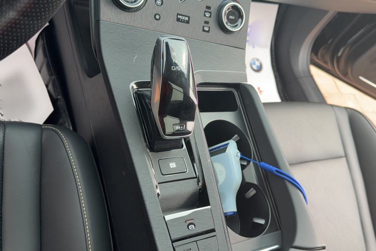 Used Bestune B70 2023 Third Generation 1.5T Automatic Enjoyment Version Gear Lever