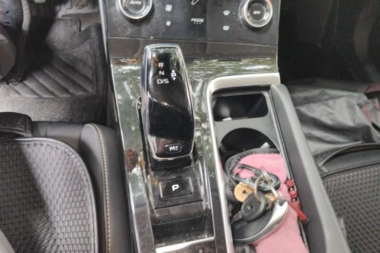 Used Bestune B70 2023 Third Generation 1.5T Automatic Enjoyment Version Gear Lever