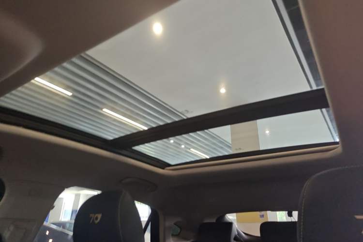 Used Bestune B70 2023 Third Generation 1.5T Automatic Enjoyment Version Headliner