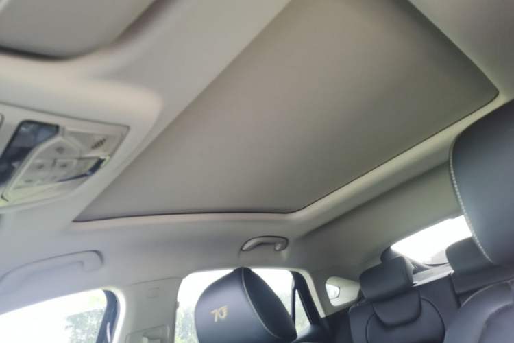 Used Bestune B70 2023 Third Generation 1.5T Automatic Enjoyment Version Headliner