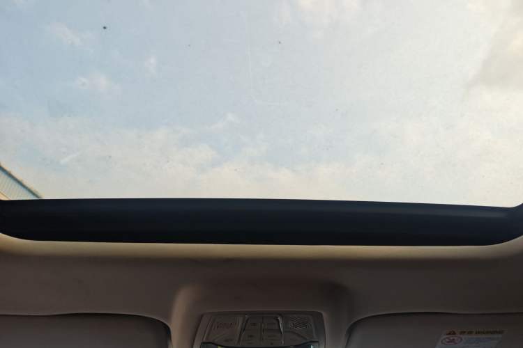 Used Bestune B70 2023 Third Generation 1.5T Automatic Enjoyment Version Headliner