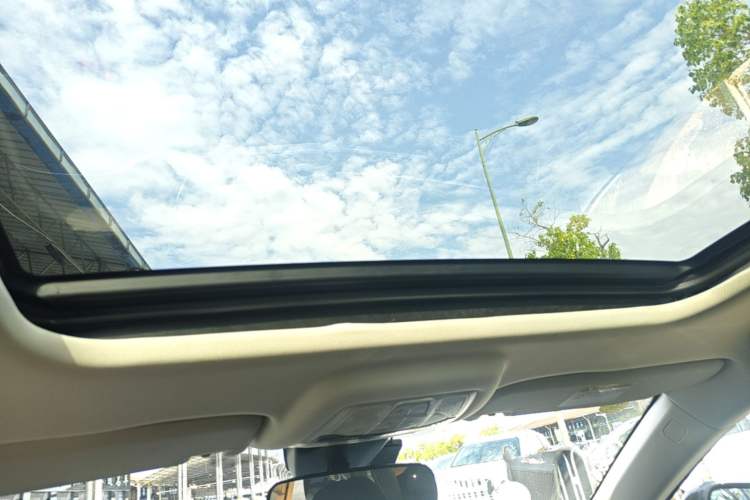 Used Bestune B70 2023 Third Generation 1.5T Automatic Enjoyment Version 70th Anniversary Edition Headliner